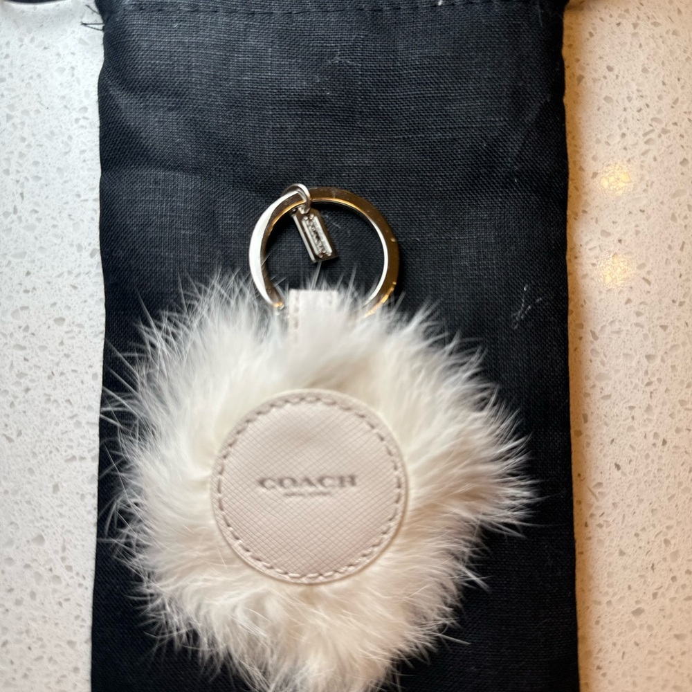 Coach Furry White Cat Keychain/ Bag Charm- new without tag - Picture 3 of 3